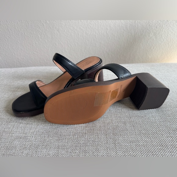 Madewell Black Leather Sandals - Picture 4 of 4